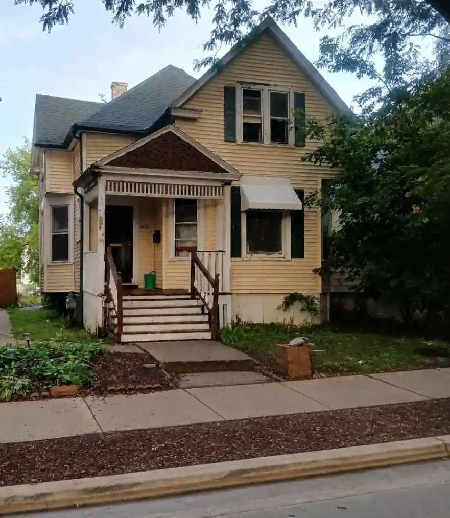 1st image of 3022 N 6th Street Street, Milwaukee, WI 53212 | MLS# 1977914