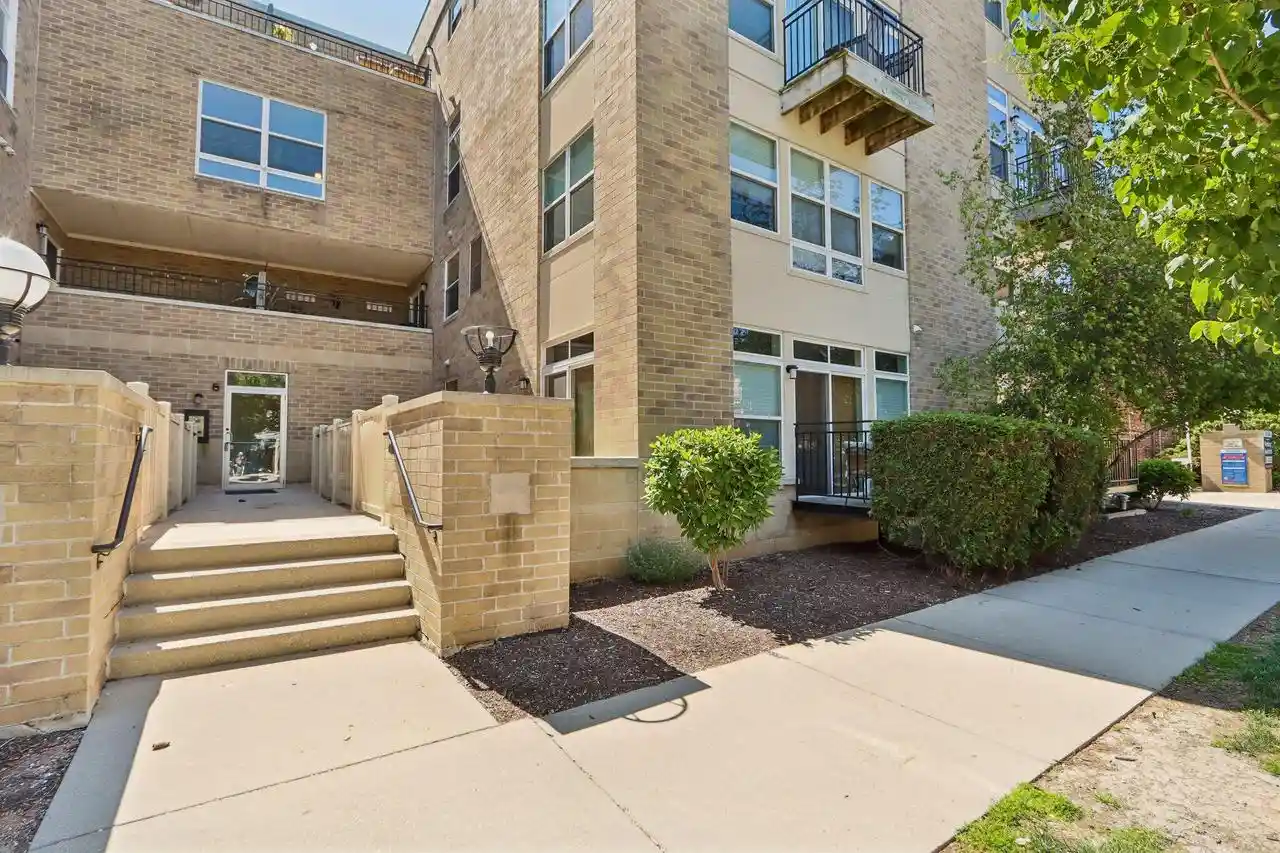 Photo 1 of Condo for sale at 1550 N Warren Avenue Avenue #113, Milwaukee, WI 53202 | MLS# 1977917 | Listing updated on 2026-09-18