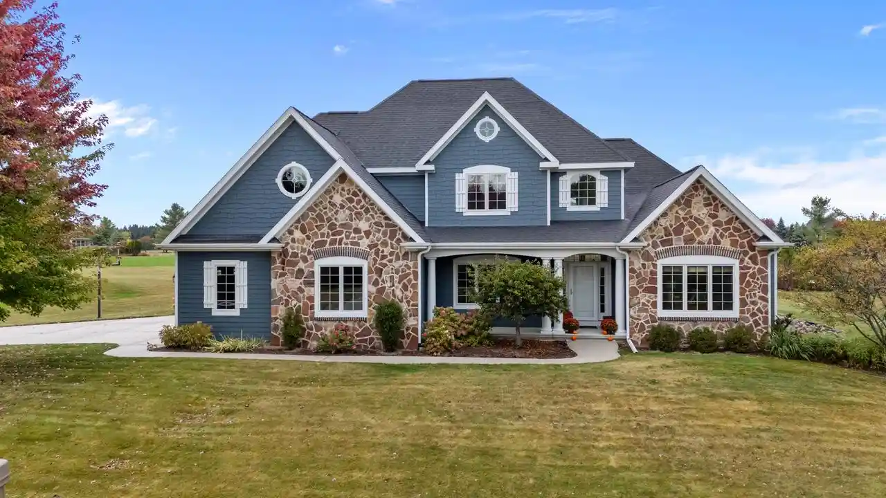 Photo 1 of Single family home for sale at 280 Settlers Cir, Sheboygan Falls, WI 53085 | MLS# 1977920 | Listing updated on 2026-09-10