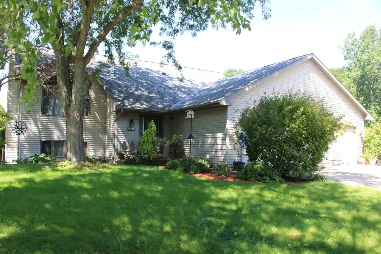Photo 1 of Single family home for sale at 2071 Yahara Dr, Stoughton, WI 53589 | MLS# 2031368 | Listing updated on 2026-09-02