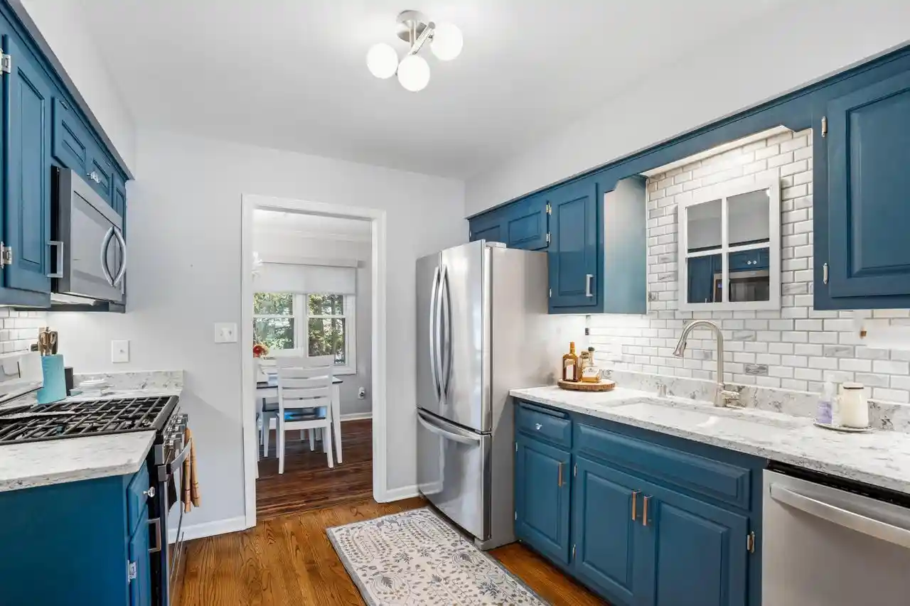 5th image of 627 W Aspenwood Court Court, Bayside, WI 53217 | MLS# 1977926