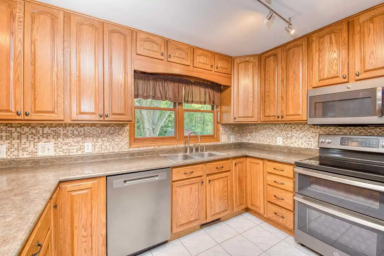 41st image of 5644 Major Lane Lane, Platteville, WI 53818 | MLS# 2031372