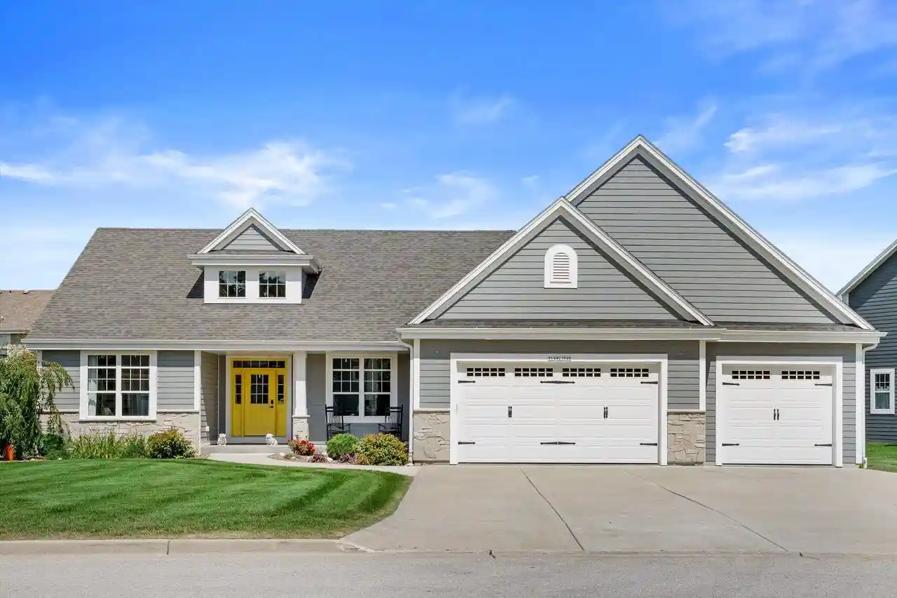 Photo 1 of Single family home for sale at N54w23848 Fieldstone Pass Circle Circle, Sussex, WI 53089 | MLS# 1977931 | Listing updated on 2026-08-30