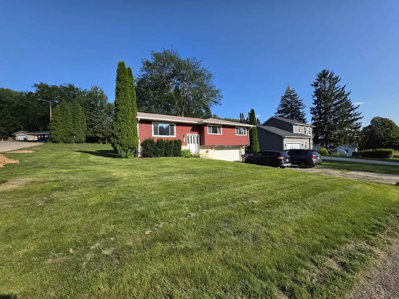 Photo 1 of Single family home for sale at 512 Central Avenue Avenue, Deerfield, WI 53531 | MLS# 2031375 | Listing updated on 2026-09-17