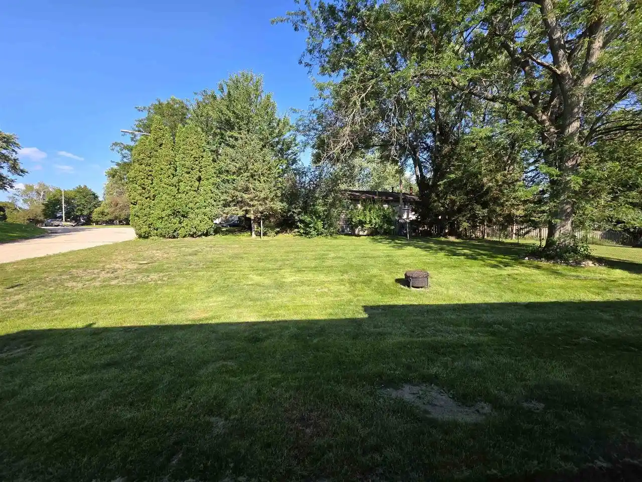 Photo 3 of Single family home for sale at 512 Central Avenue Avenue, Deerfield, WI 53531 | MLS# 2031375 | Listing updated on 2026-09-17