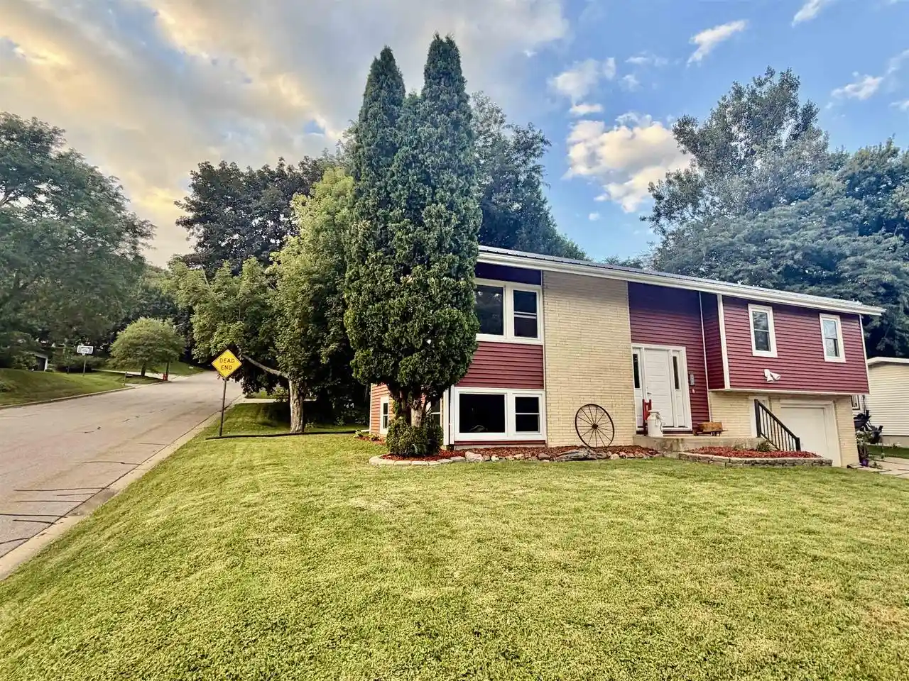 1st image of 790 Parkview Dr Dr, Richland Center, WI 53581 | MLS# 2031378