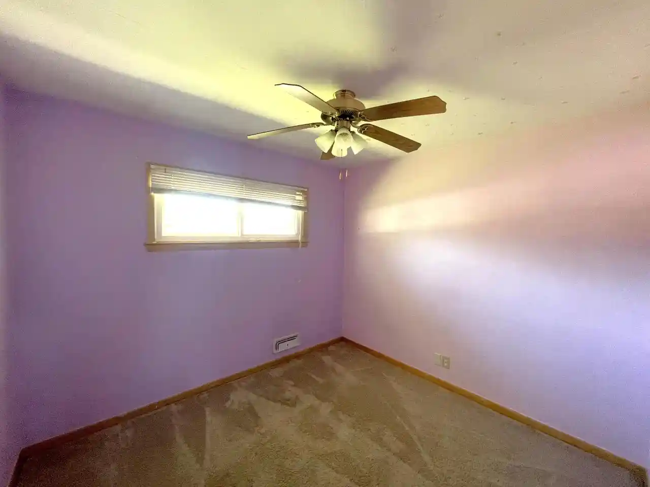 Photo 4 of Single family home for sale at 707 Lakeview Avenue Avenue, South Milwaukee, WI 53172 | MLS# 1977939 | Listing updated on 2026-09-16