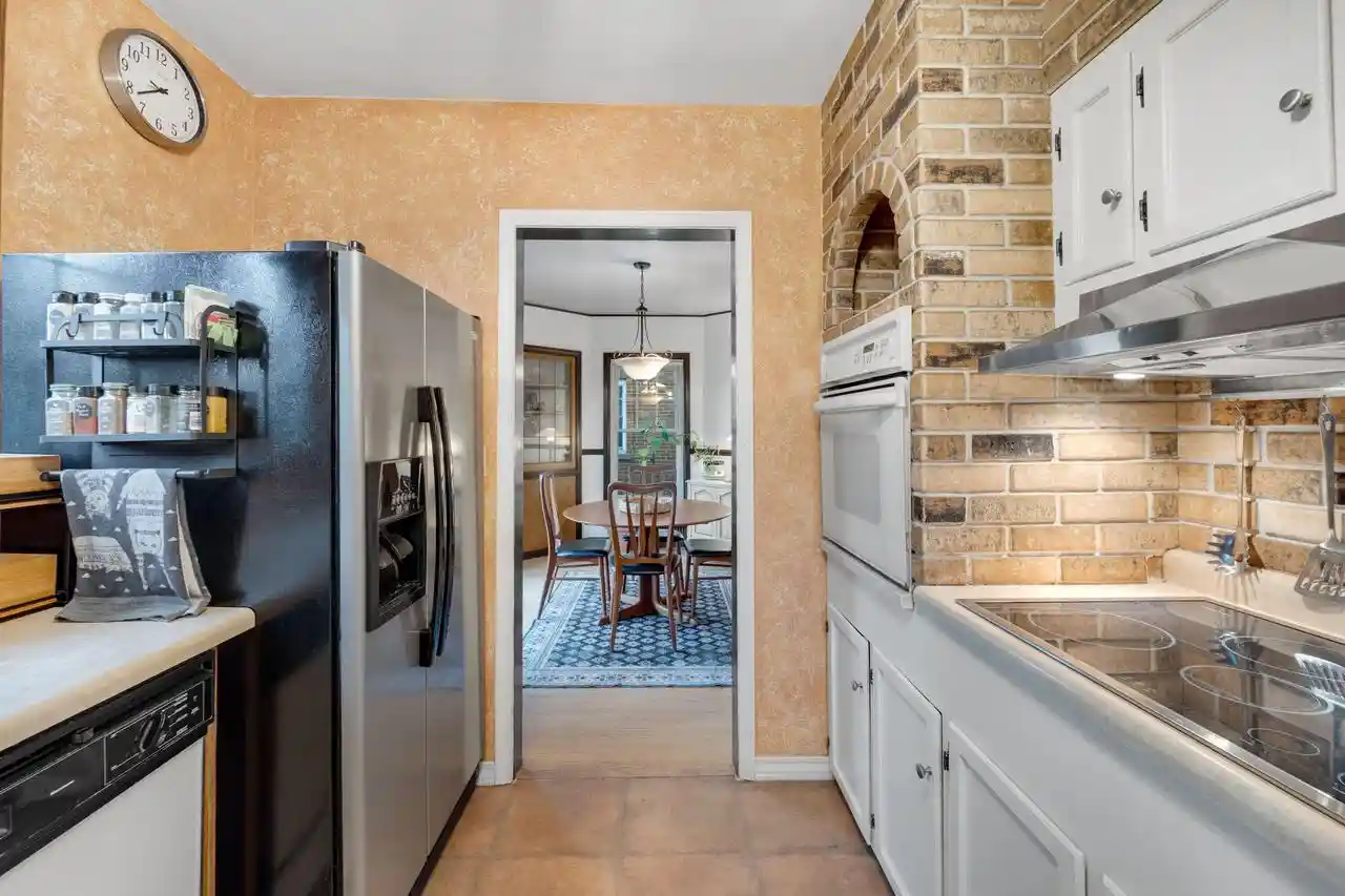 Photo 3 of Single family home for sale at 3131 E Crawford Avenue Avenue, Saint Francis, WI 53235 | MLS# 1977941 | Listing updated on 2026-08-31