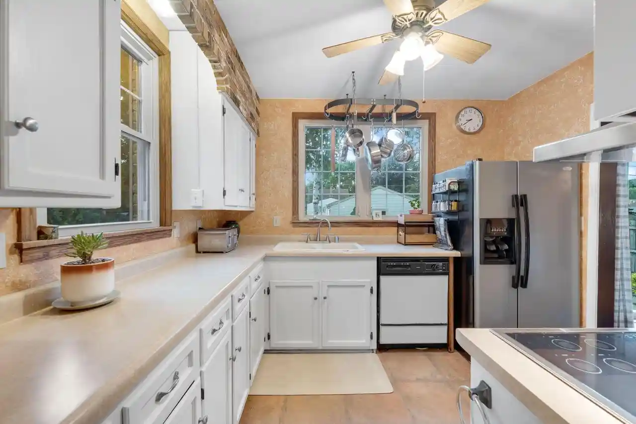 Photo 3 of Single family home for sale at 3131 E Crawford Avenue Avenue, Saint Francis, WI 53235 | MLS# 1977941 | Listing updated on 2026-08-31