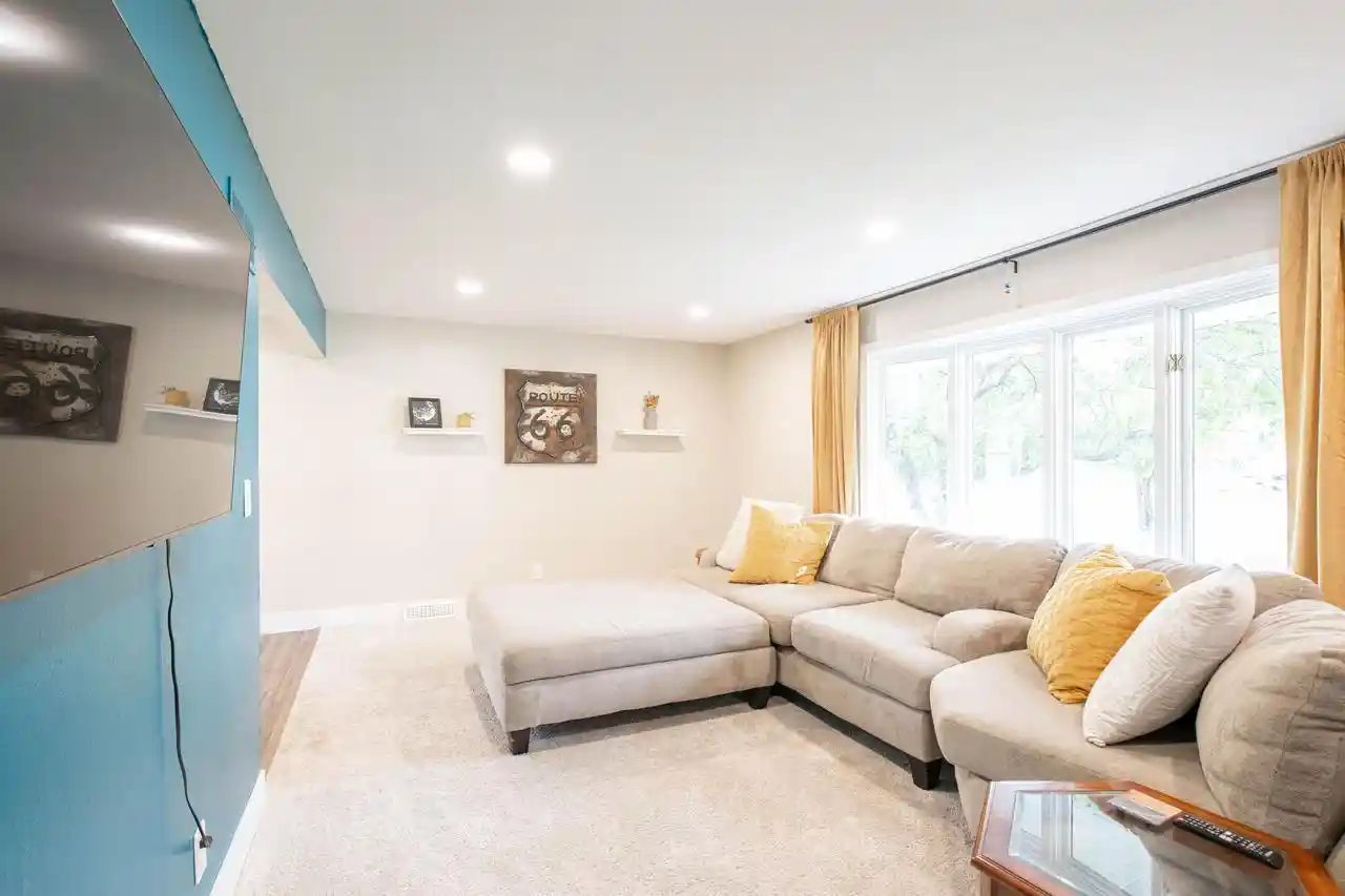 Photo 4 of Single family home for sale at W358N5884 Surrey Dr Dr, Oconomowoc, WI 53066 | MLS# 1977944 | Listing updated on 2026-09-08
