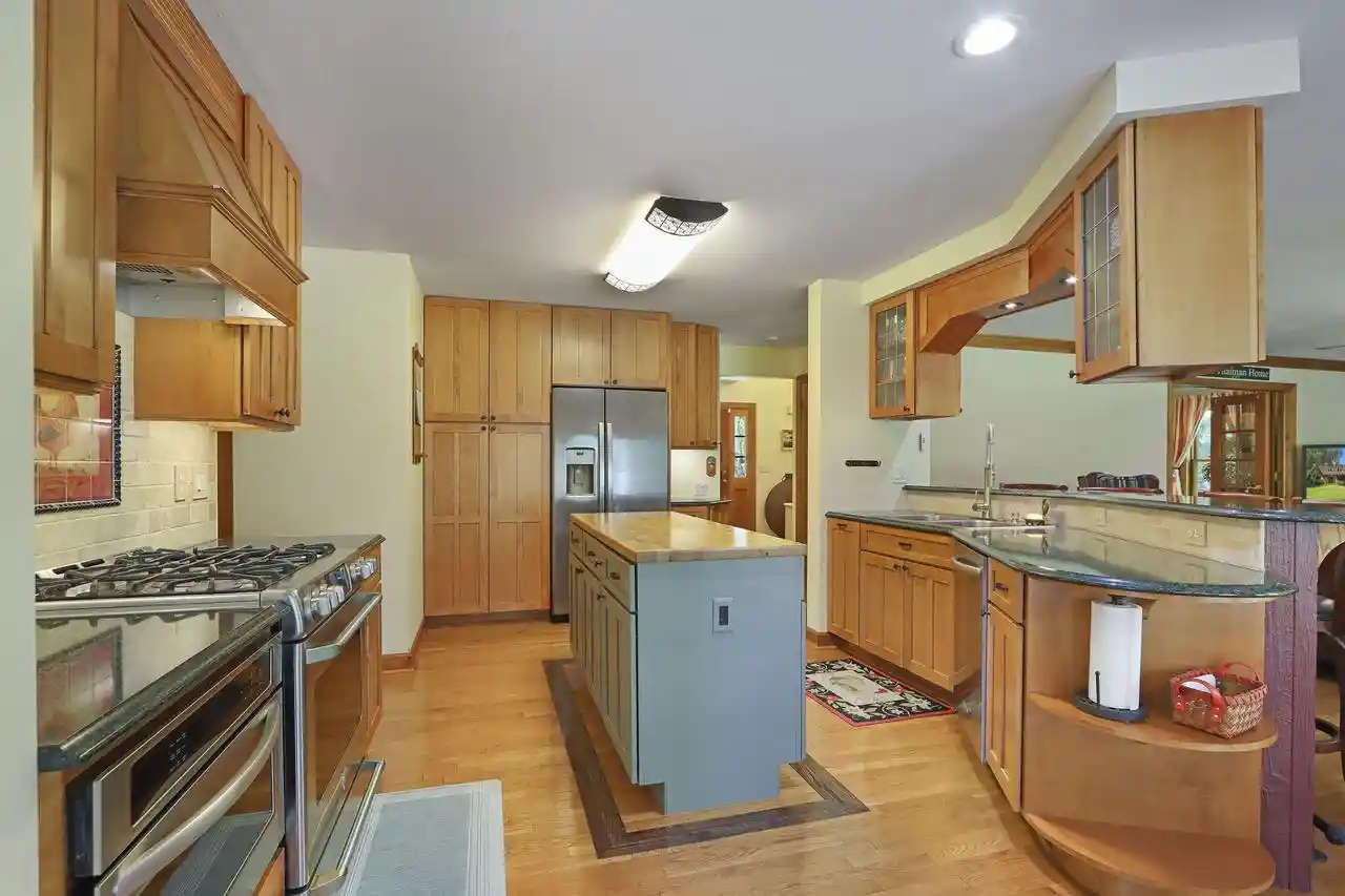 Photo 4 of Sale Pending at 6418 12Th Street Street, Kenosha, WI 53144 | MLS# 1977958 | Listing updated on 2026-09-18