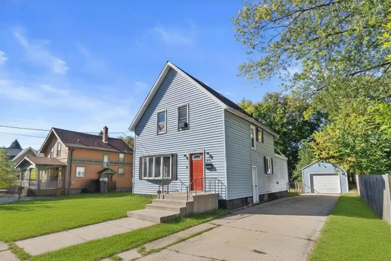 Photo 1 of Single family home for sale at 1100 Wisconsin Avenue Avenue, Beloit, WI 53511 | MLS# 1977962 | Listing updated on 2026-09-14