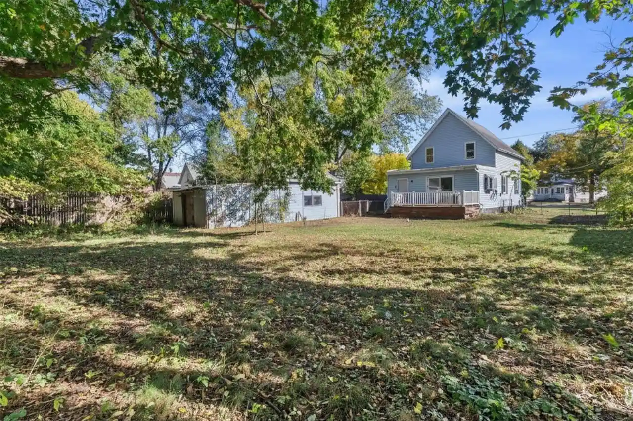 Photo 3 of Single family home for sale at 1100 Wisconsin Avenue Avenue, Beloit, WI 53511 | MLS# 1977962 | Listing updated on 2026-09-14
