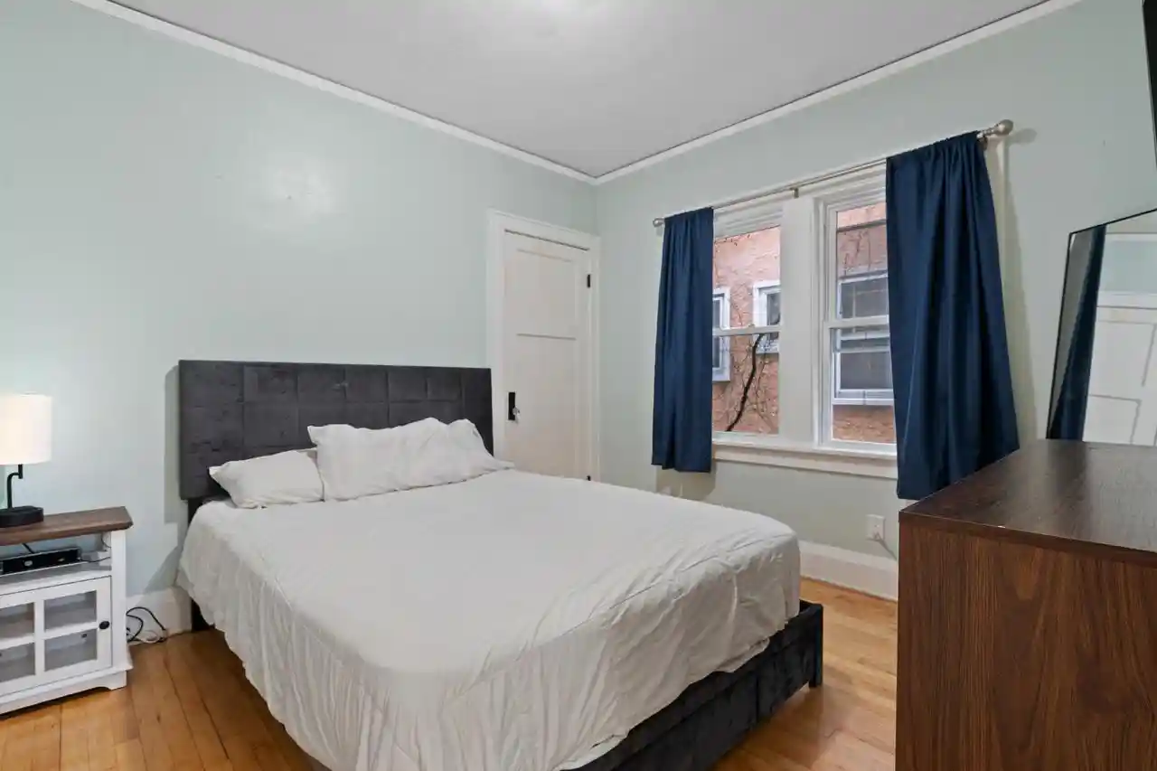 Listing Photo 4 - Condo for sale in building located at 3116 S 9Th St St, Milwaukee, WI 53215 - Unit #3118