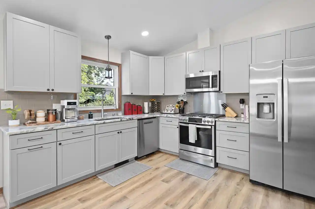 Photo 4 of Single family home for sale at 986 93Rd Street Street, Pleasant Prairie, WI 53158 | MLS# 1977978 | Listing updated on 2026-09-17