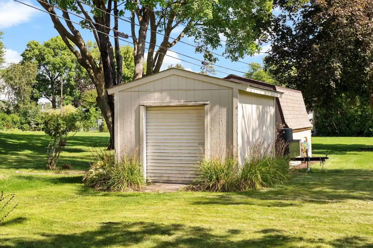 Photo 4 of Single family home for sale at 320 W Elm St, Sun Prairie, WI 53590 | MLS# 2031410 | Listing updated on 2026-09-15