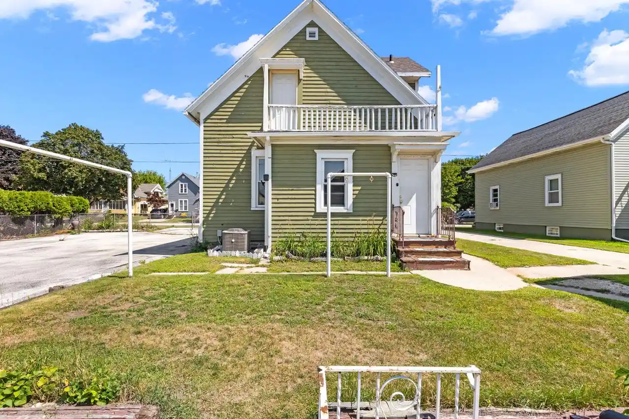 4th image of 1030 S 25Th Street Street, Manitowoc, WI 54220 | MLS# 1977996