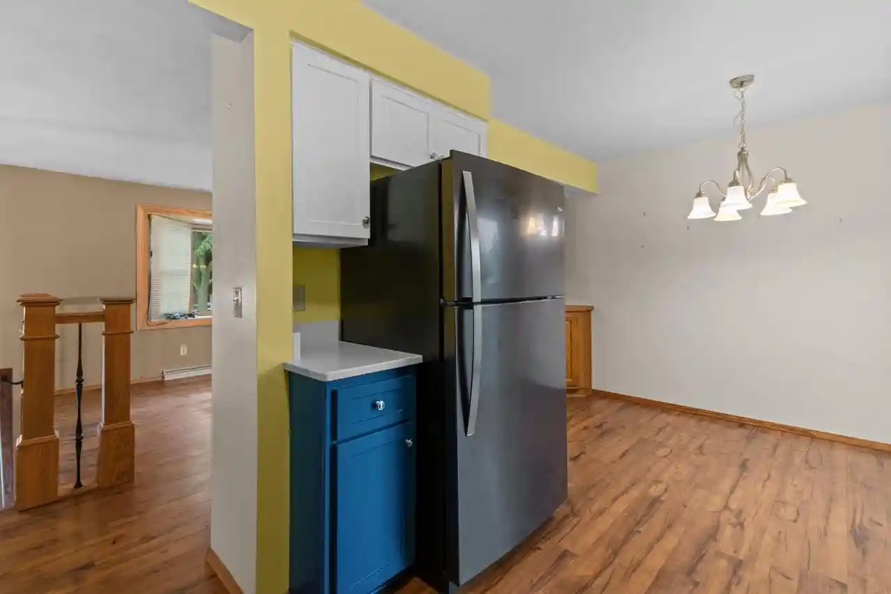 Photo 3 of Sale Pending at 2613 S Jason Dr Dr, Appleton, WI 54915 | MLS# 50331712 | Listing updated on 2026-09-22