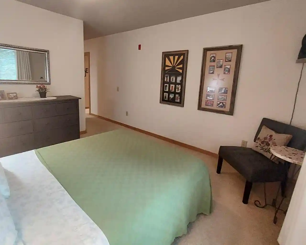 Photo 3 of Sale Pending at 3710 N Oakland Avenue Avenue #402, Shorewood, WI 53211 | MLS# 1978000 | Listing updated on 2026-09-16