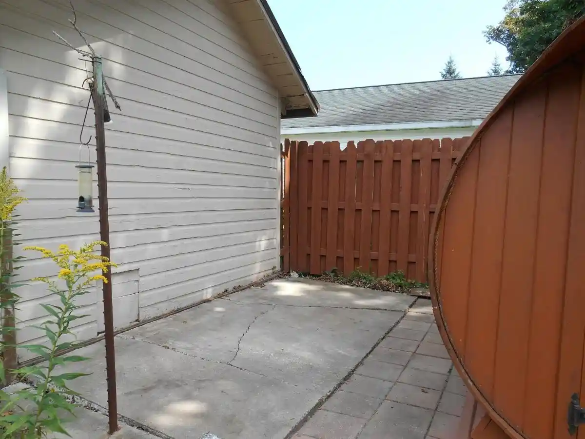 4th image of 1335 W Rogers Avenue Avenue, Appleton, WI 54914 | MLS# 50331719