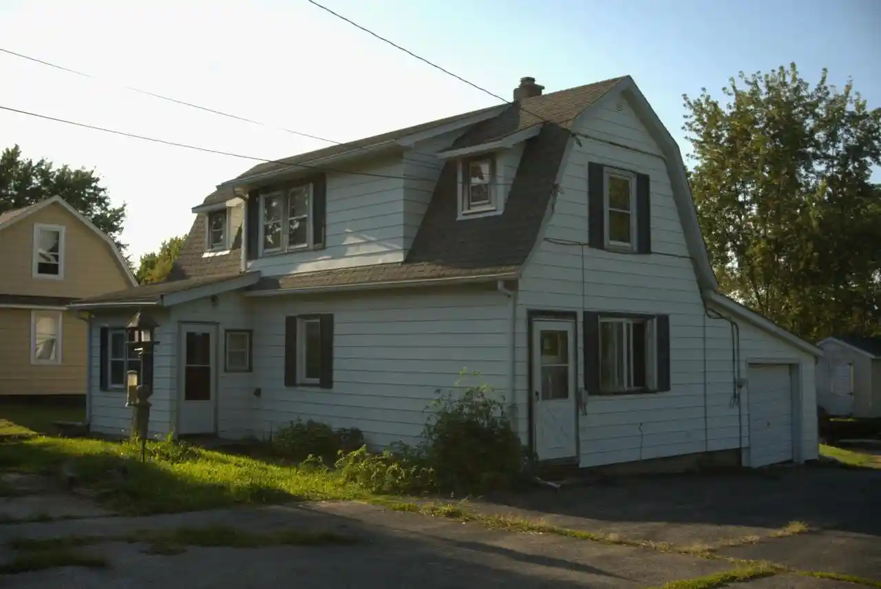 Photo 3 of Single family home for sale at 7816 12Th Street Street, Kenosha, WI 53144 | MLS# 1977999 | Listing updated on 2026-09-09