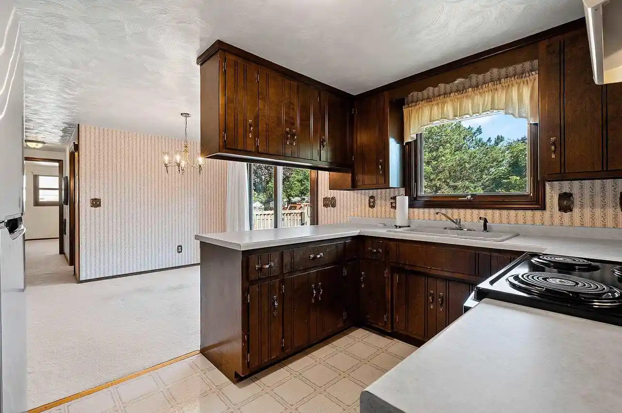 Photo 4 of Sale Pending at 2579 Van Beek Road Road, Green Bay, WI 54311 | MLS# 50331744 | Listing updated on 2026-09-23