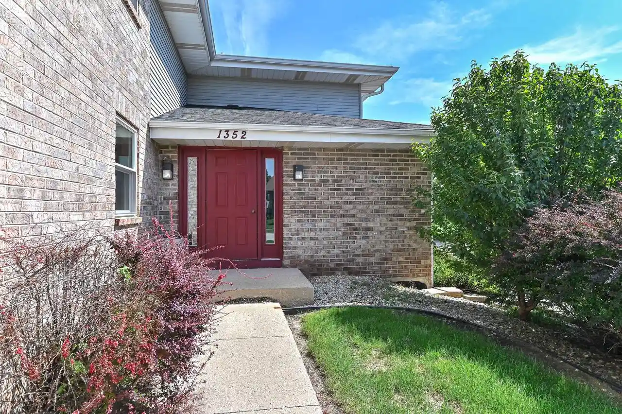 Photo 1 of Condo for sale at 1352 Meadowcreek Dr Dr #F, Pewaukee, WI 53072 | MLS# 1978005 | Listing updated on 2026-09-16
