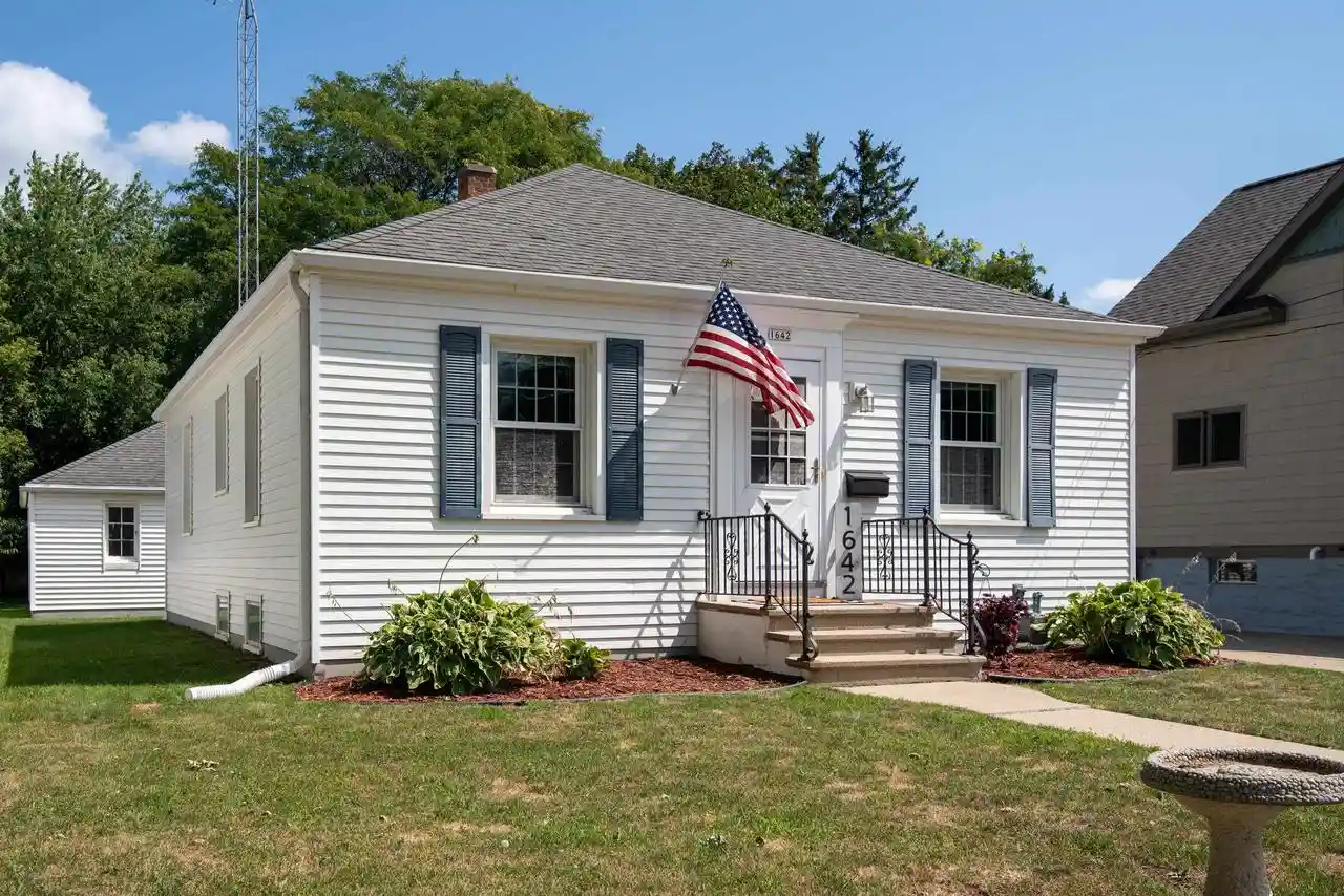 Photo 1 of Single family home for sale at 1642 Sheridan Street Street, Oshkosh, WI 54901 | MLS# 50331750 | Listing updated on 2026-09-01