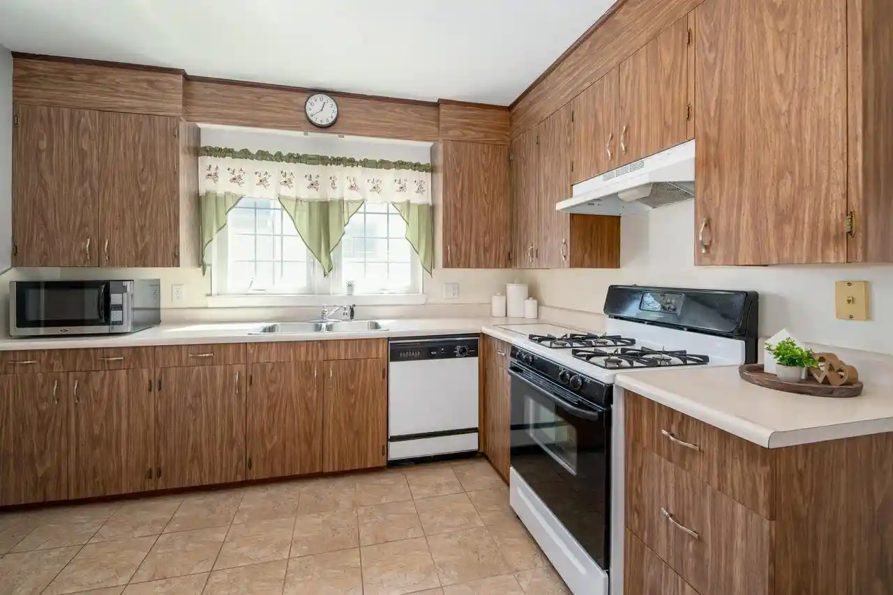 Photo 3 of Single family home for sale at 1642 Sheridan Street Street, Oshkosh, WI 54901 | MLS# 50331750 | Listing updated on 2026-09-01