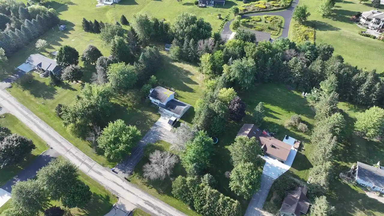 Photo 3 of Single family home for sale at W9355 Country Cove Lane Lane, Hortonville, WI 54944 | MLS# 50331748 | Listing updated on 2026-09-05