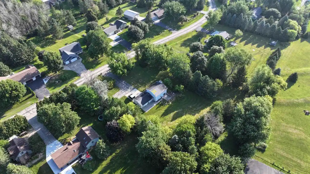 Photo 3 of Single family home for sale at W9355 Country Cove Lane Lane, Hortonville, WI 54944 | MLS# 50331748 | Listing updated on 2026-09-05