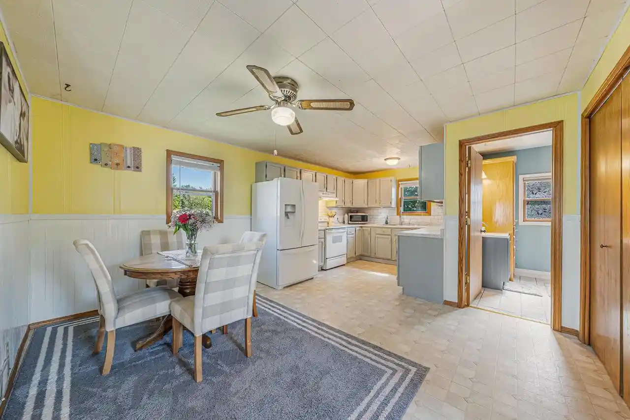 Photo 3 of Single family home for sale at 810 Oviatt Street Street, Kaukauna, WI 54130 | MLS# 50331743 | Listing updated on 2026-09-21