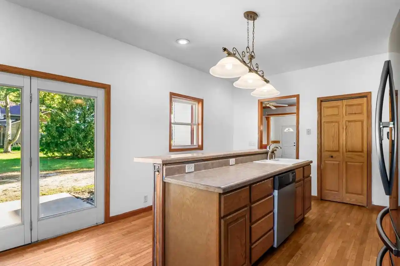 Photo 3 of Single family home for sale at 412 Taft St, Palmyra, WI 53156 | MLS# 2031421 | Listing updated on 2026-10-10