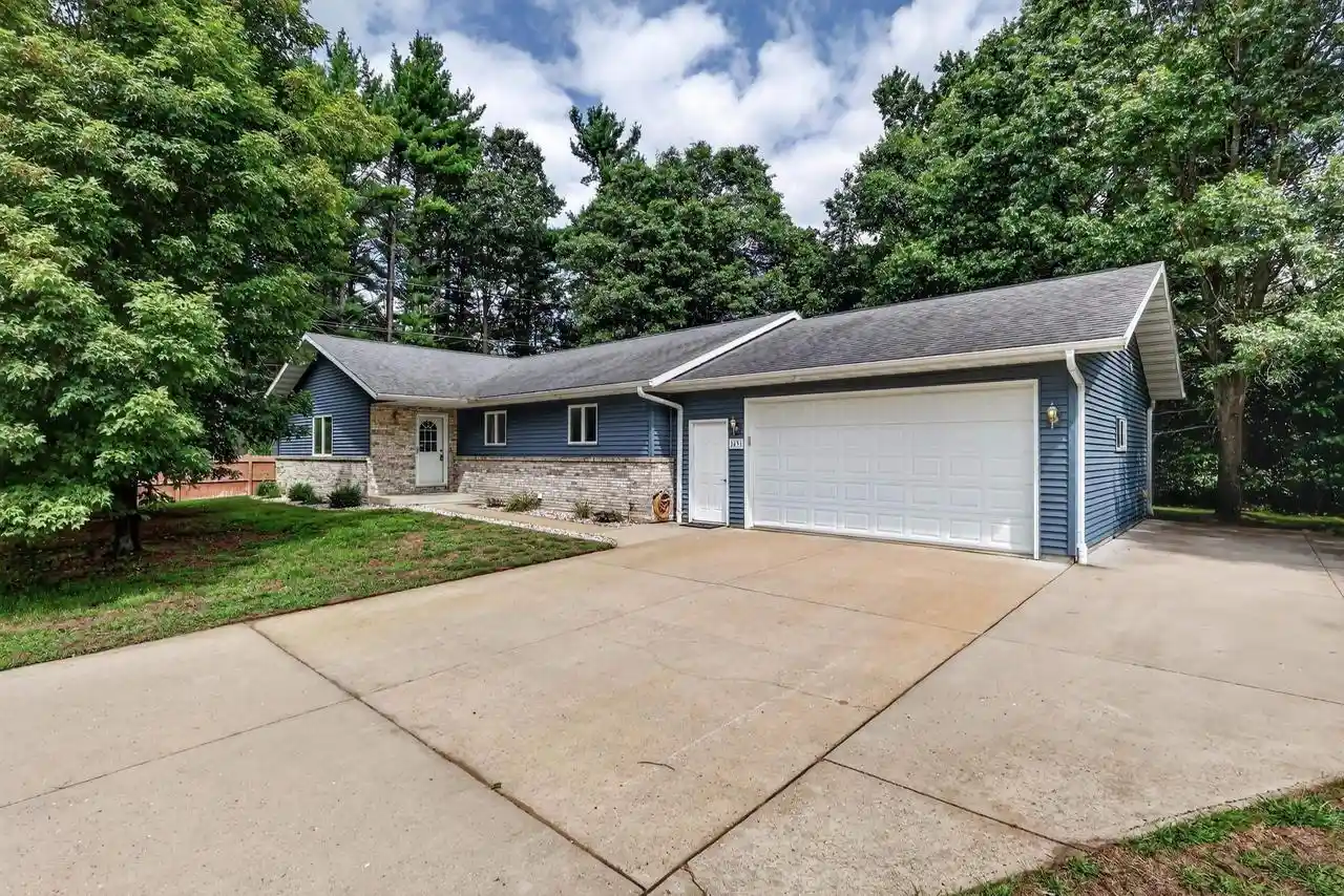 Photo 1 of Single family home for sale at 2431 77th Street South, Wisconsin Rapids, WI 54494 | MLS# 22604197 | Listing updated on 2026-08-30