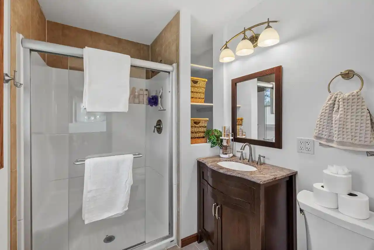 Photo 4 of Single family home for sale at N74W22095 Alta Vista Dr Dr, Lisbon, WI 53089 | MLS# 1978018 | Listing updated on 2026-09-25