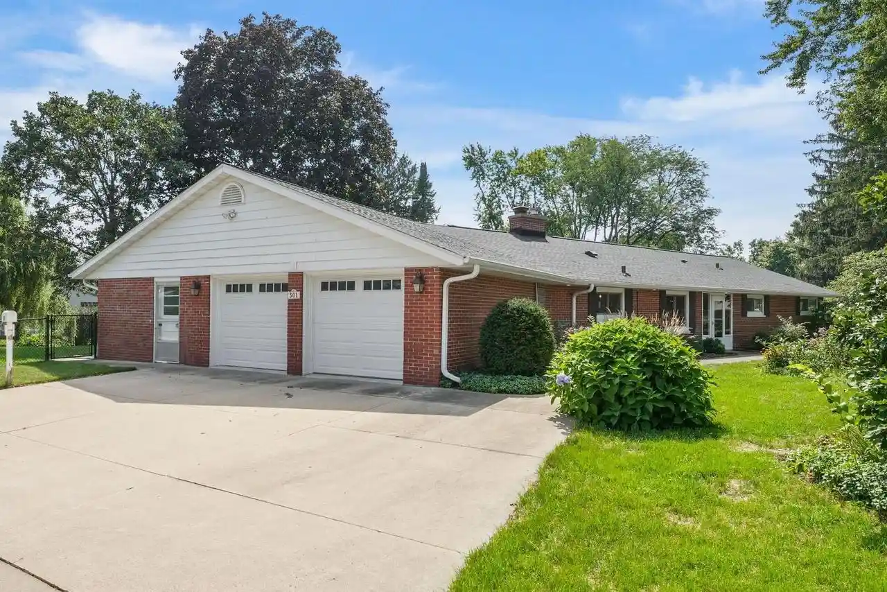 Photo 1 of Single family home for sale at 301 Valley View St, Verona, WI 53593 | MLS# 2031431 | Listing updated on 2026-09-05