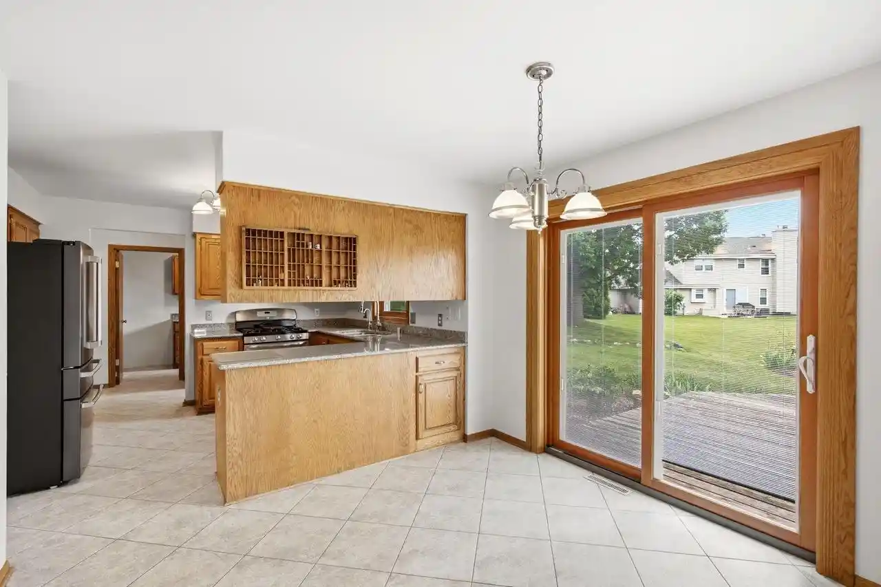 4th image of W169N10806 Redwood Lane Lane, Germantown, WI 53022 | MLS# 2031432