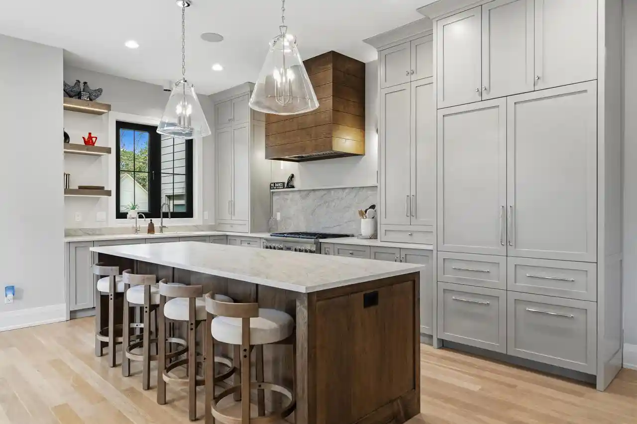 Photo 4 of Single family home for sale at 833 Wisconsin Street Street, Lake Geneva, WI 53147 | MLS# 1978036 | Listing updated on 2026-09-28