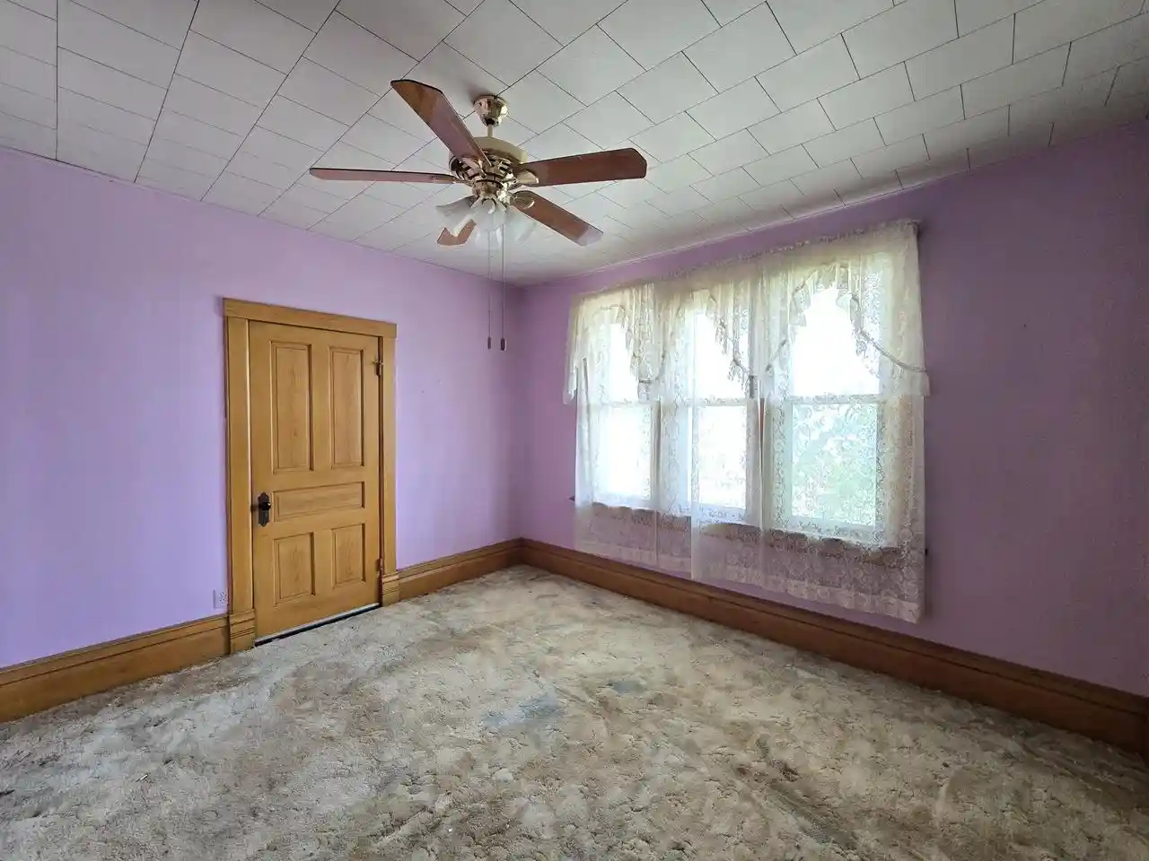 3rd image of 130 S 7th Ave Ave, West Bend, WI 53095