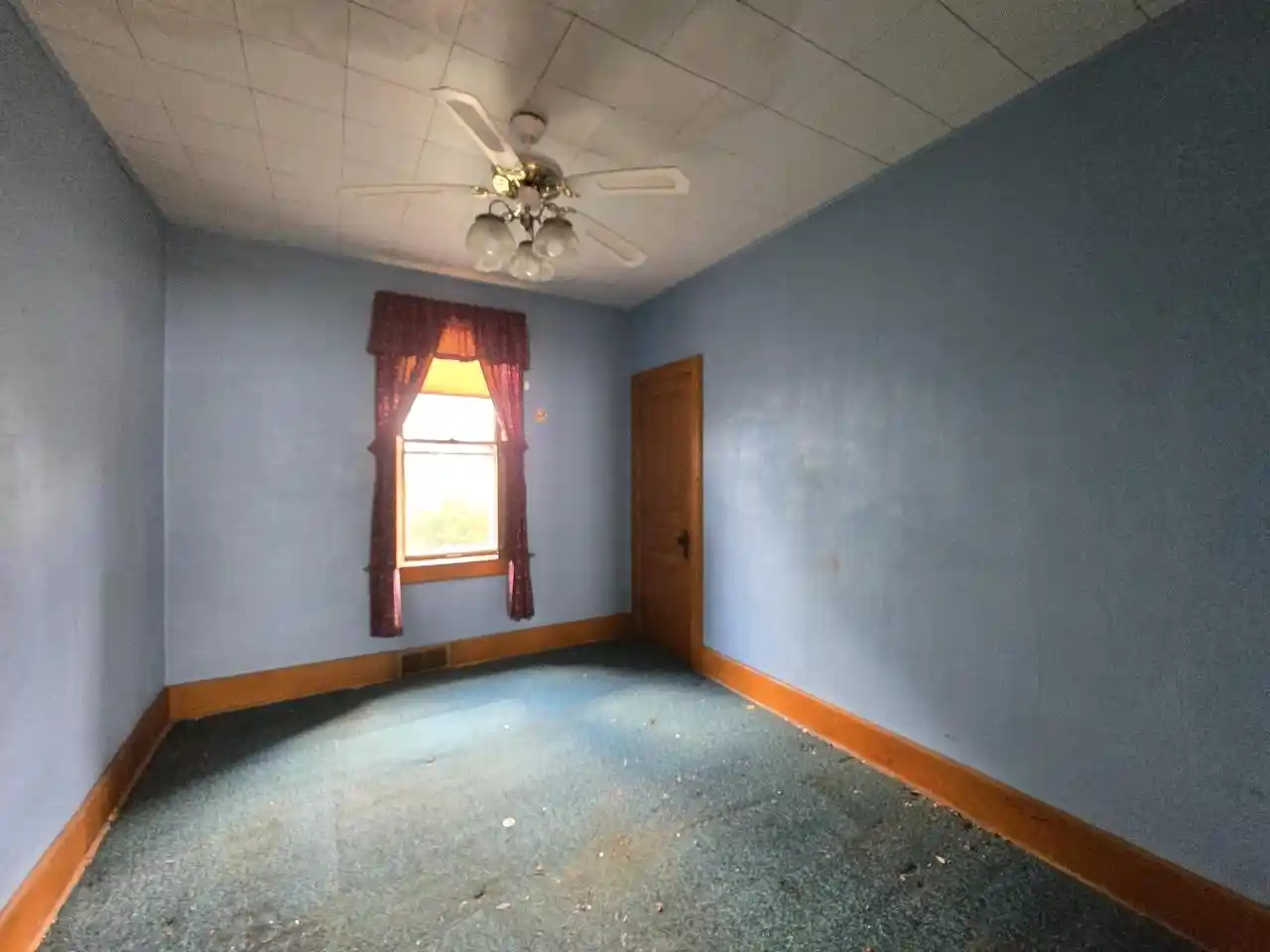 4th image of 130 S 7th Ave Ave, West Bend, WI 53095