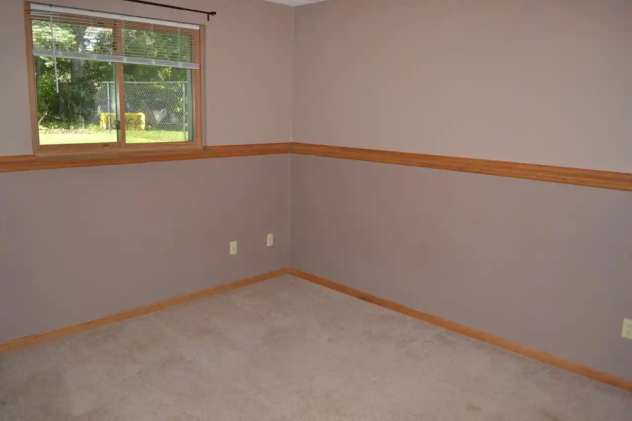 Photo 4 of Single family home for sale at 40 Rolling Green Circle Circle, Oshkosh, WI 54904 | MLS# 50331764 | Listing updated on 2026-08-30
