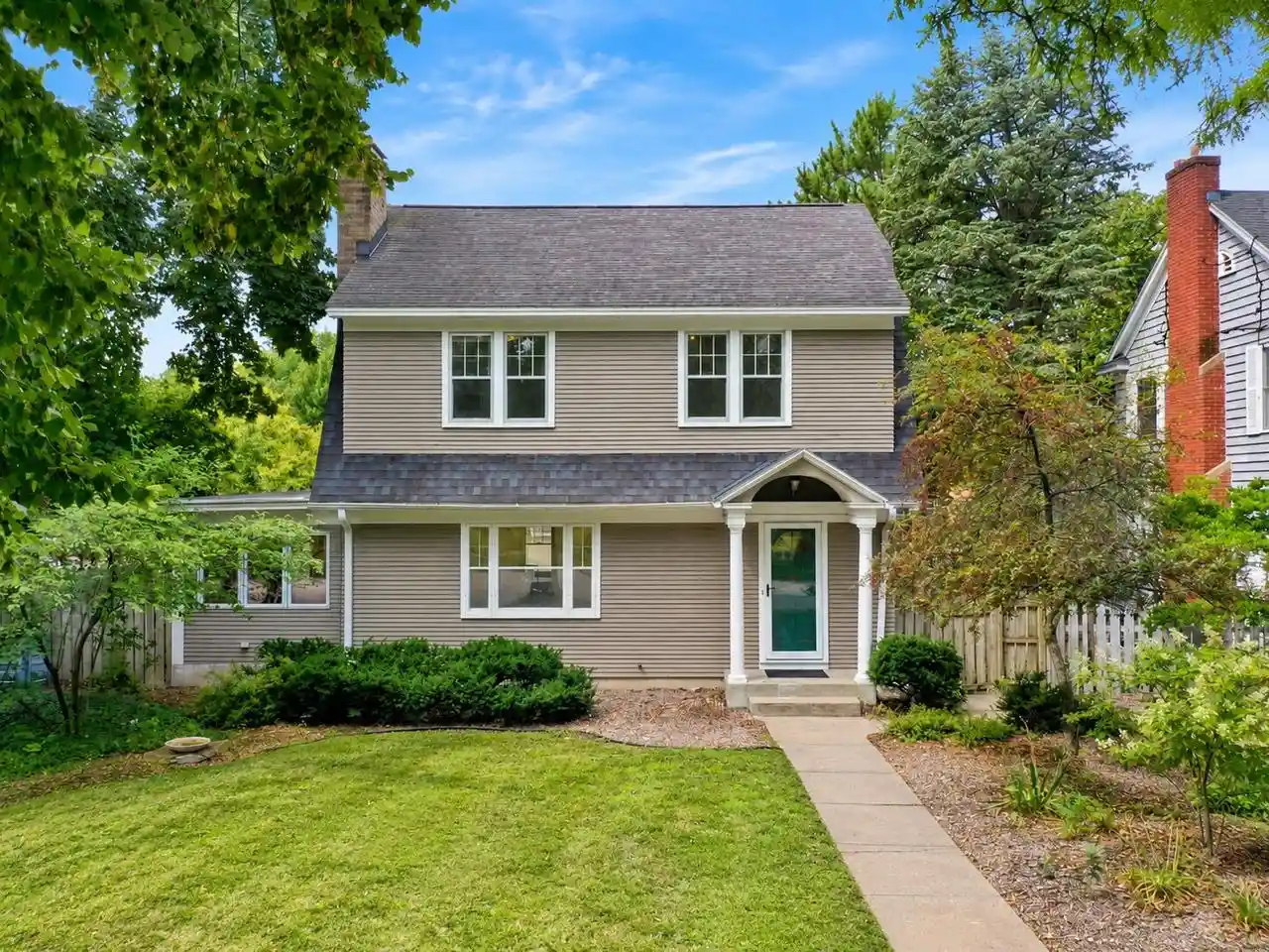 Photo 1 of Single family home for sale at 521 Losey Boulevard N Boulevard N, La Crosse, WI 54601 | MLS# 1978064 | Listing updated on 2026-08-31