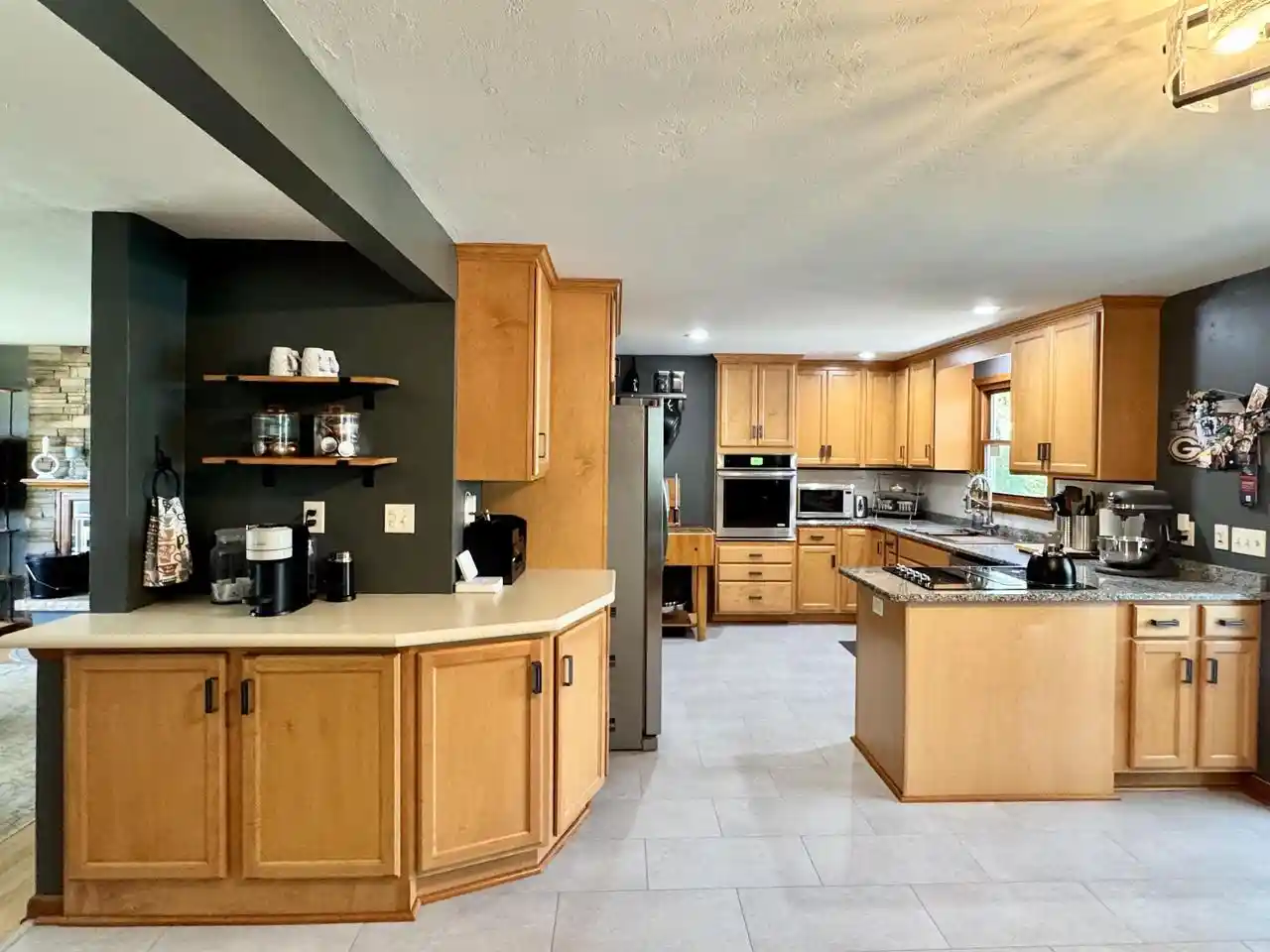 Photo 2 of Single family home for sale at 1700 Chateau Dr Dr, Green Bay, WI 54301 | MLS# 50331770 | Listing updated on 2026-09-18