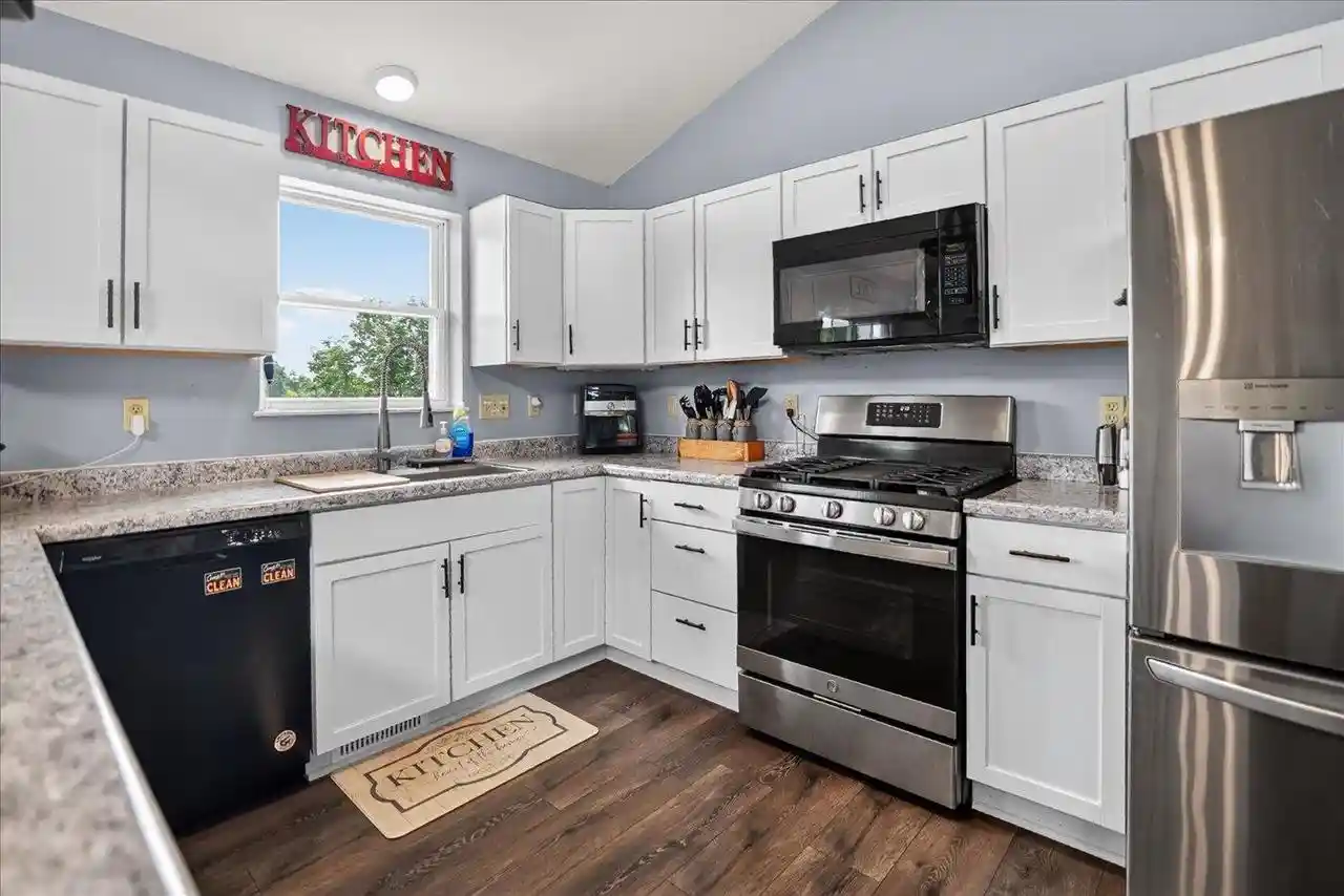 Photo 3 of Single family home for sale at 423 Sunset Dr, Poynette, WI 53955 | MLS# 2031450 | Listing updated on 2026-10-09