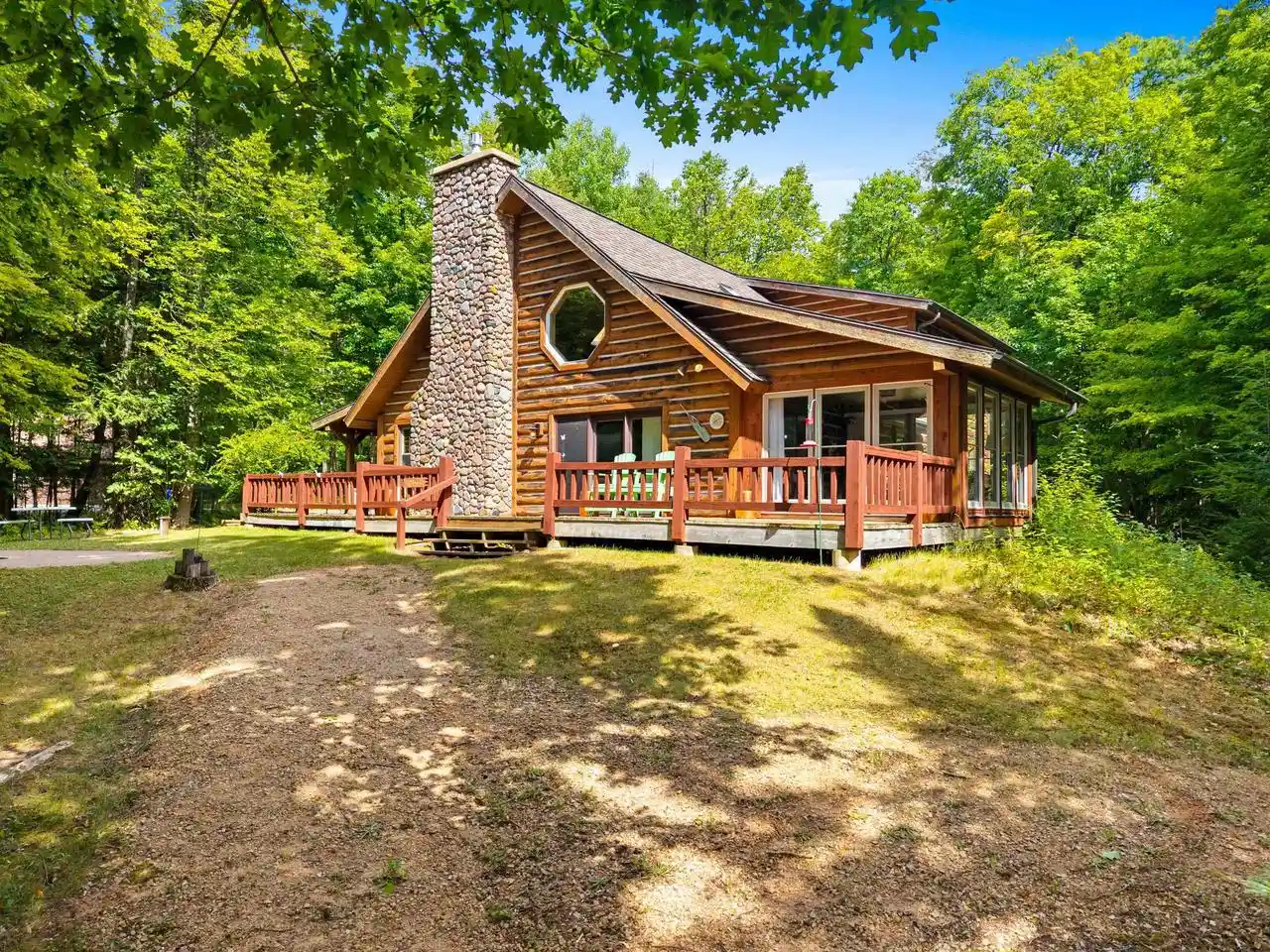 Photo 2 of Single family home for sale at 1511 S Shore Dr Dr, Wabeno, WI 54566 | MLS# 50331783 | Listing updated on 2026-09-08