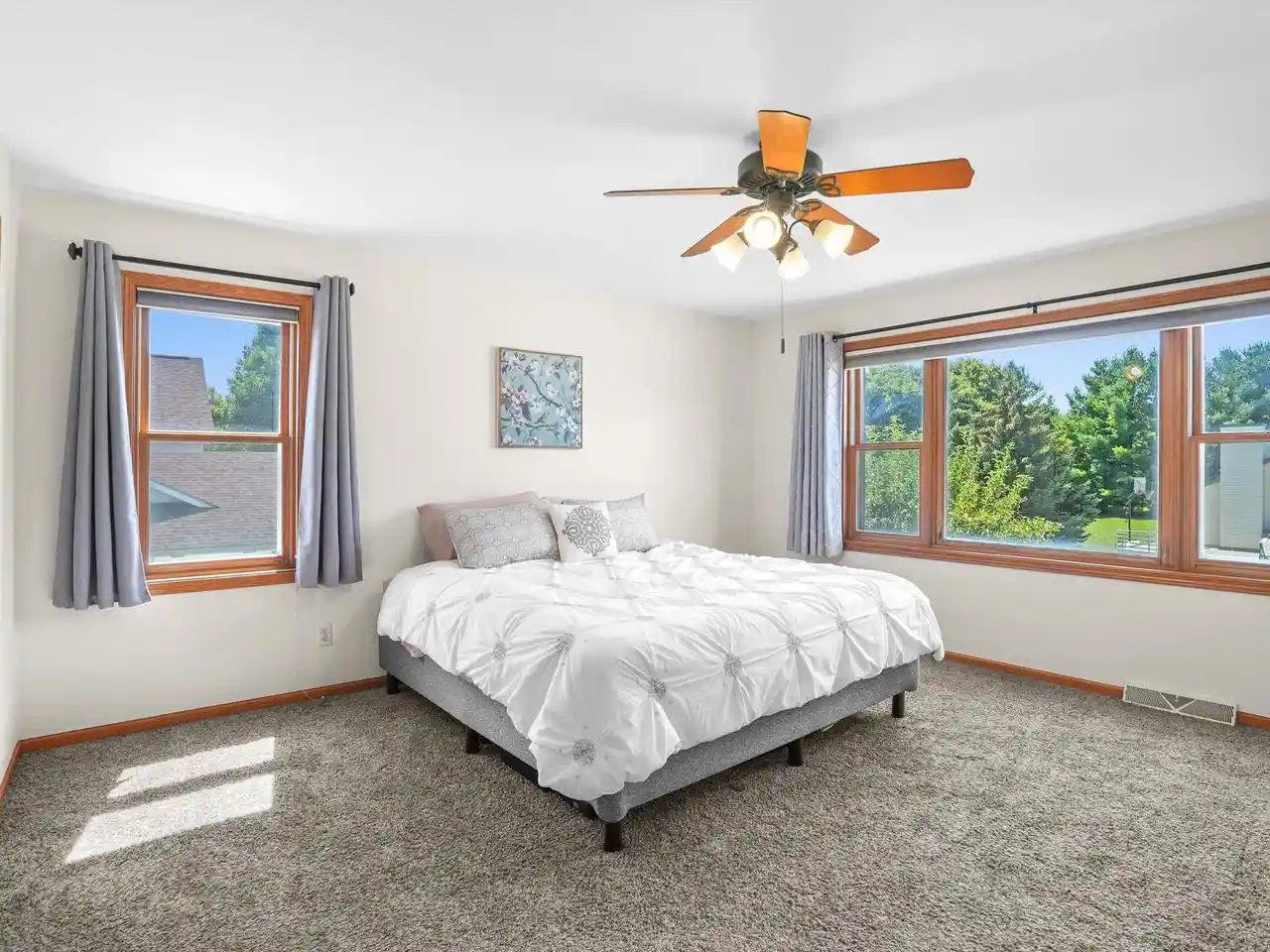 5th image of N6275 Woodland Meadows Dr Dr, Sheboygan, WI 53083 | MLS# 1978087