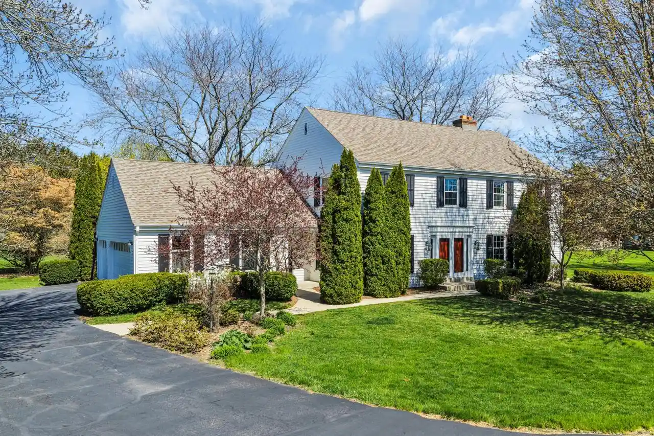 Photo 1 of Single family home for sale at 7 Sprucewood Court Court, Wind Point, WI 53402 | MLS# 1978084 | Listing updated on 2026-09-01