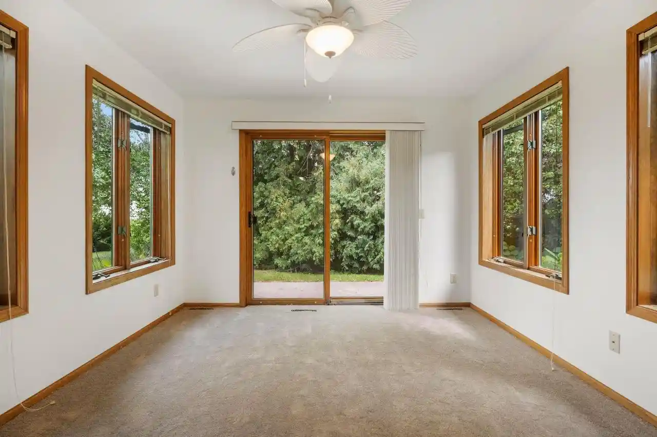 Photo 4 of Sale Pending at 109 W Parkview St, Cottage Grove, WI 53527 | MLS# 2031454 | Listing updated on 2026-09-17
