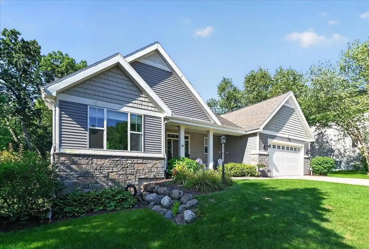 Photo 2 of Sale Pending at 3083 Barrington Hills Court Court, Fitchburg, WI 53711 | MLS# 2031456 | Listing updated on 2026-09-13