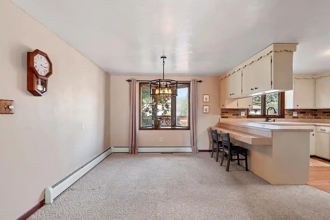 Photo 3 of Single family home for sale at 1192 Alice Dr Dr, Green Bay, WI 54304 | MLS# 50331793 | Listing updated on 2026-09-24